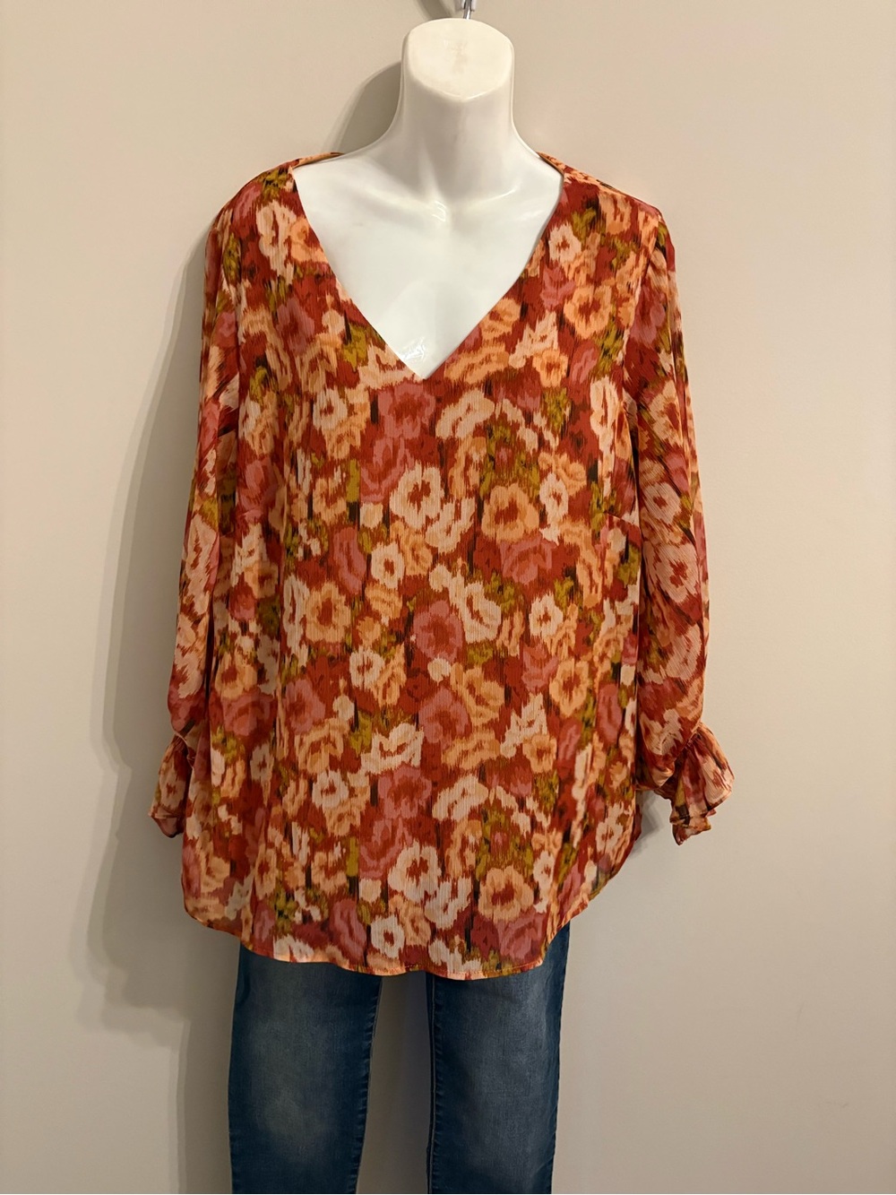 Vince Camuto Rust Pink Floral V-Neck Blouse